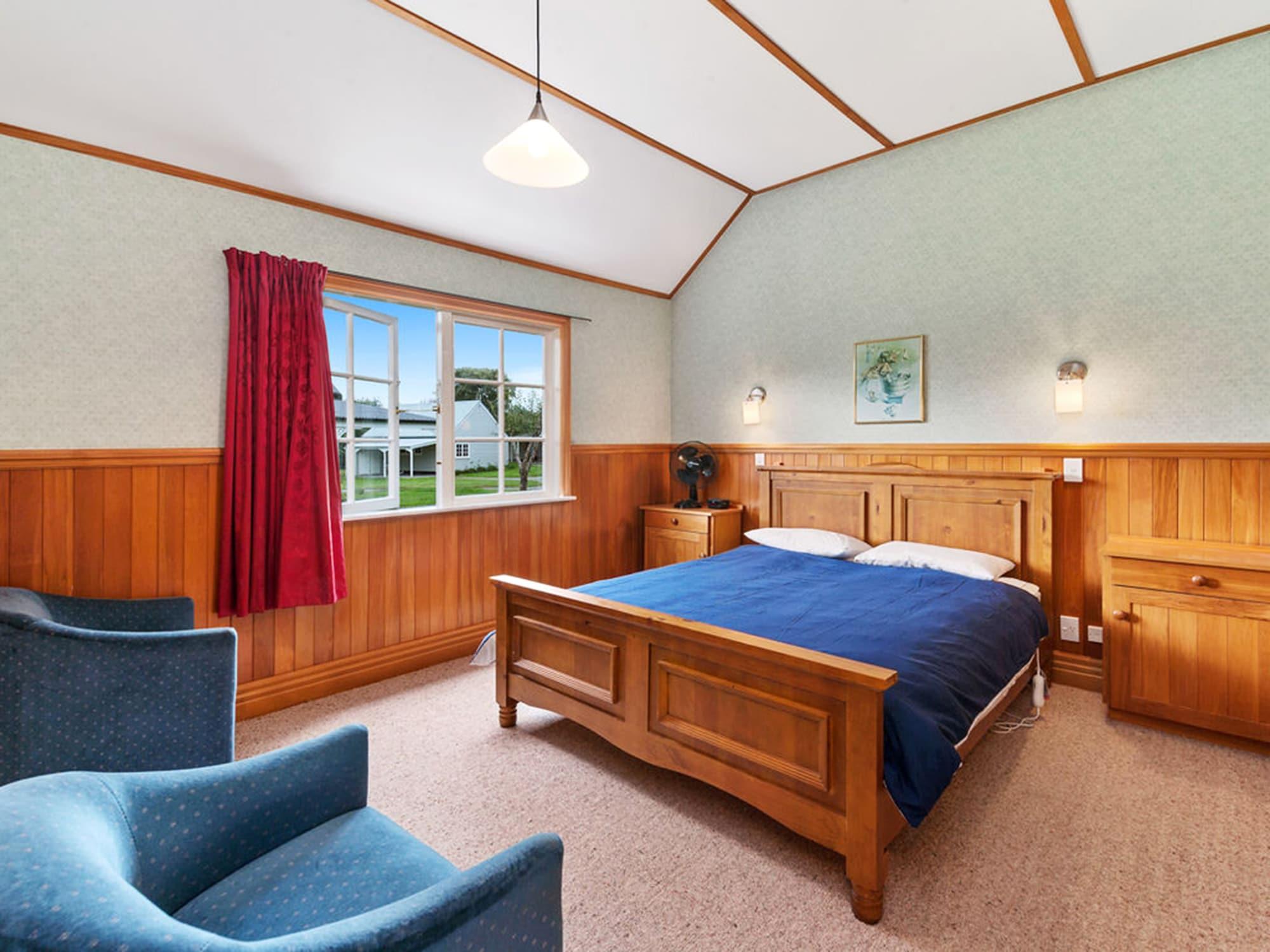 Huka Falls Resort Τούπο Εξωτερικό φωτογραφία A bedroom in a typical New Zealand home
