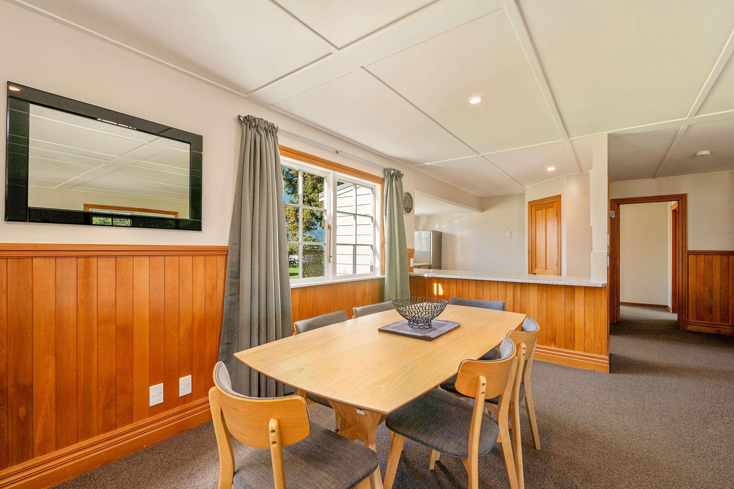 Huka Falls Resort Τούπο Εξωτερικό φωτογραφία The dining room at the lodge