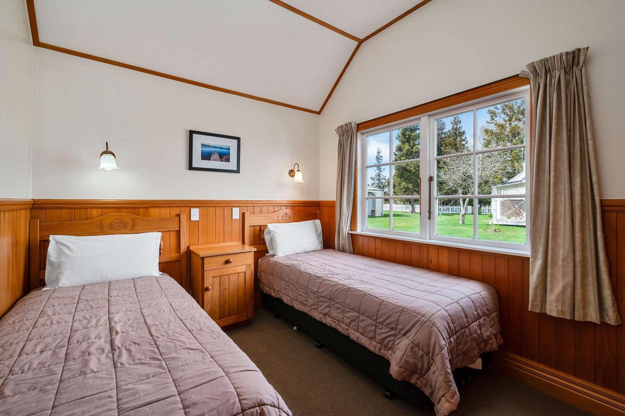 Huka Falls Resort Τούπο Εξωτερικό φωτογραφία A typical motel room