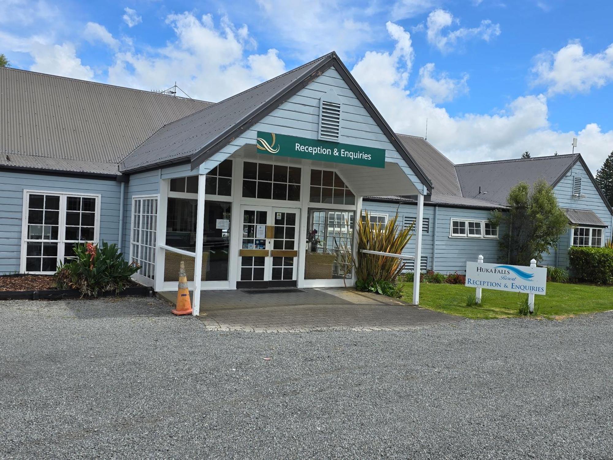 Huka Falls Resort Τούπο Εξωτερικό φωτογραφία Reception and Enquiries